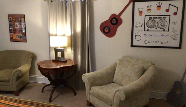 STORMFIELD WESTnCountry charm nestled in Perry Mo, 3 miles from Mark Twain Lake