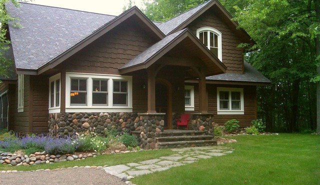 Story Book Vintage Northwoods Lodge Loaded With Charm & Comfort