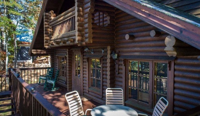 Storybook Alpine Log Cabin -Authentic Piece of Bavarian History on Lake Chatuge