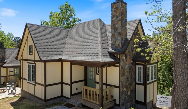 Storybook Cottage at Tudor Suites