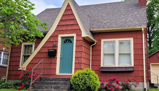 Storybook Cottage House Morehead KY 3 BR1.5 bath Downtown Hospital MSU