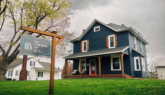 Storybook Inn | Near Amish Country | Game Table