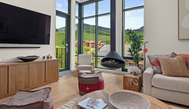 Stowe Mt Resort | Spruce Peak | 4 Bed | Treehouse Condo | Sleeps 16