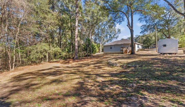 Stowers Hideaway 3-bedroom cottage with AC in welcoming Dothan