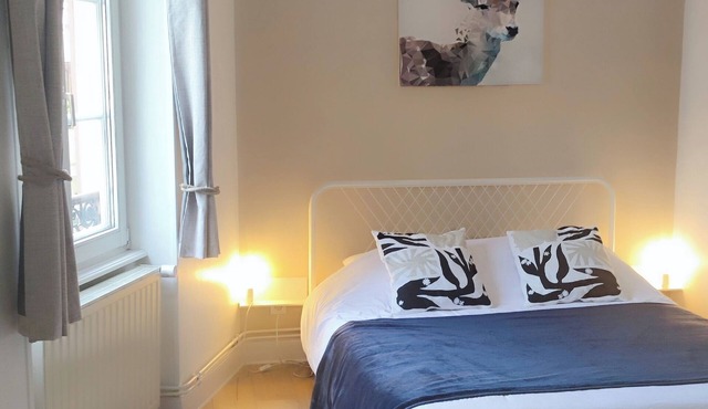 Strasbourg: Two Bedrooms & Garage