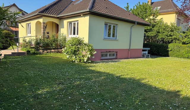 STRASBOURG villa 10 min from city center for 8 persons near tramway