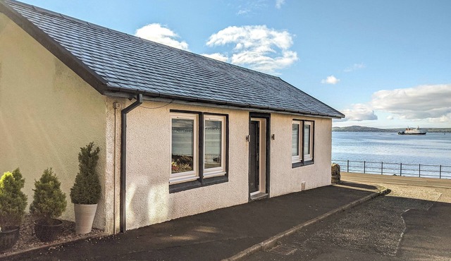 Strathclyde Cottage North