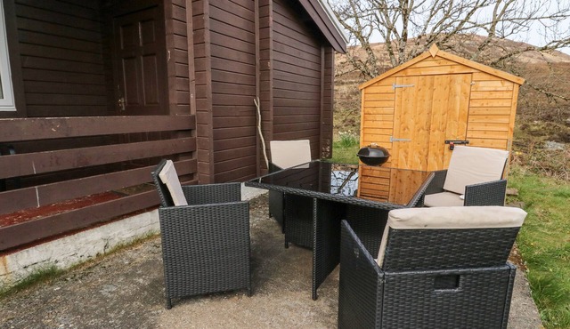 STRATHCONON, pet friendly, with a garden in Kilchoan