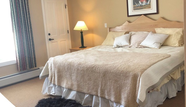 Stratton Mountain Long Trail House mountain view for families NOT adults only