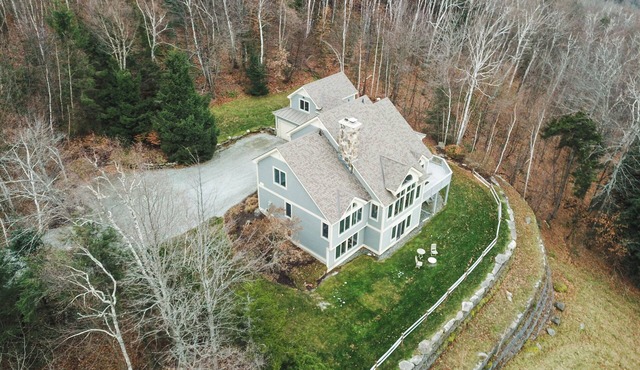 Stratton Vermont Ski House with Stunning Views of Bromley Mountain