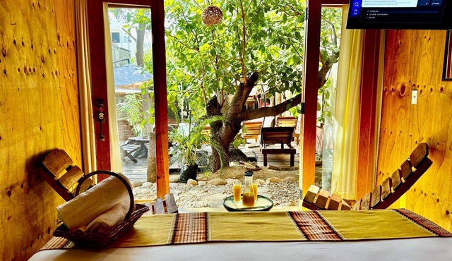 Straw hat suites La punta