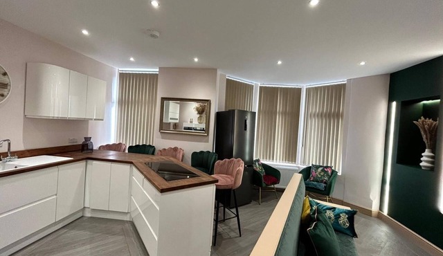 Strawberry Fields Suite by Sasco Apartments