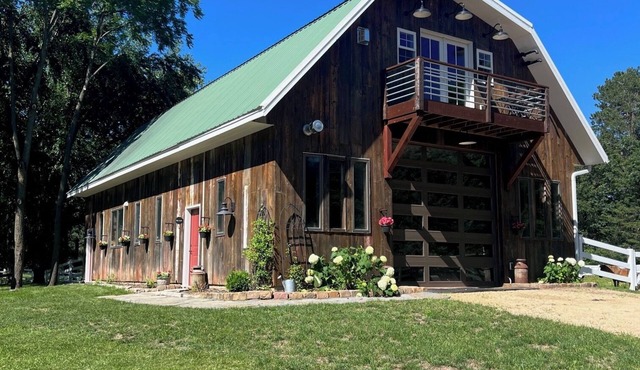 Strawberry Hill Farm close to Hudson, Stillwater and many great event locations
