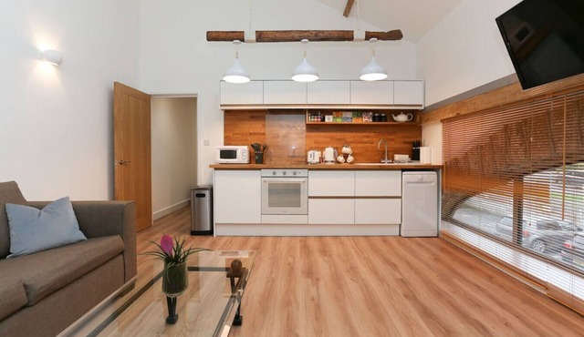 Strawberry line, flat 2