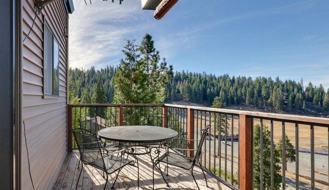 Strawberry Townhouse: Walk to Leland Snowplay!