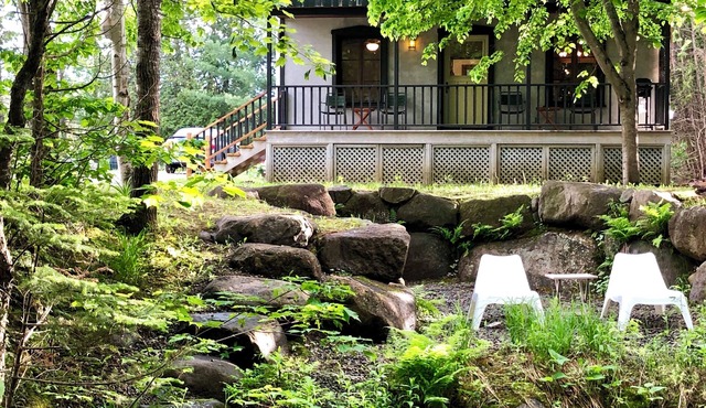 Streamside - PTDN km 39 - Cedar Creek Cottage