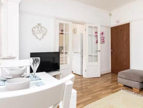 Street Lane Roundhay