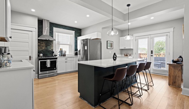 Streetcar Central - Hyde Park Home in the Heart of Kansas City