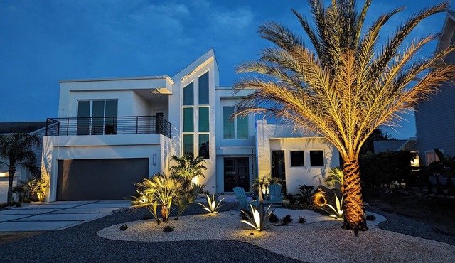 Striking Villa - Catagory 5 - w/pool, WiFi in fantastic Ormond Beach