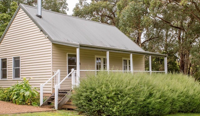 Stringybark Cottage B&B