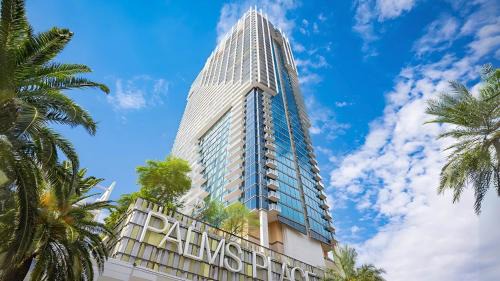 StripSuite Palms Place BALCONY Hotel,Resort & Casino - NO RESORT FEE