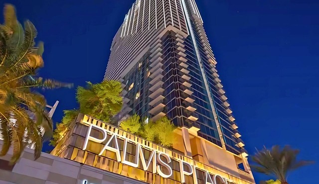 StripSuite Palms Place Hotel/Resort & Casino