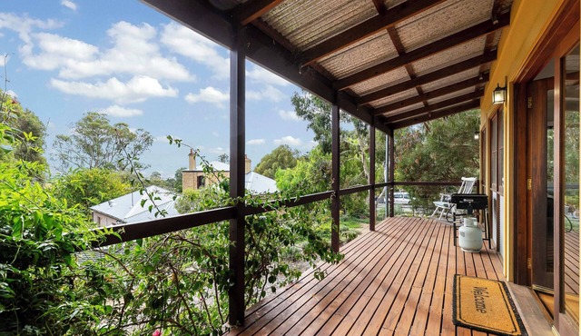 Strong Farmers Estate: Willunga Heritage Accommodation