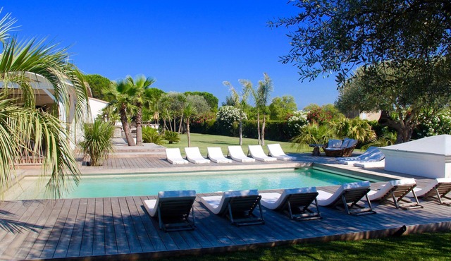StTropez beautiful villa on one level, close to beaches and village of St Tropez
