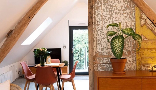 Studio South, 2 persons (upstairs)