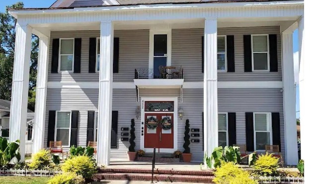 Stuckey Heights "Studio D"