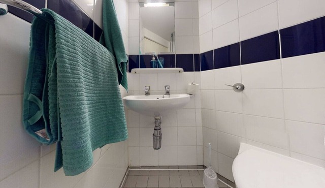 Student Only, Silver Studio At McMillan Residence