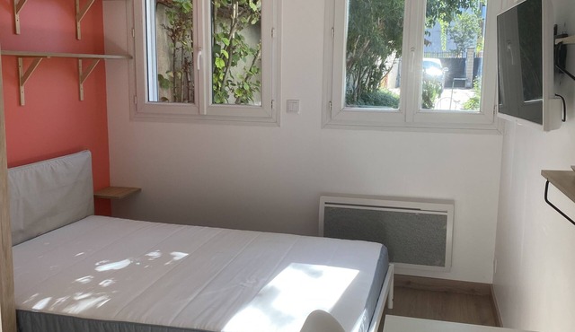 Studette a 15 min du RER A