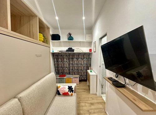 Studette tout équipée centre ville de Nice