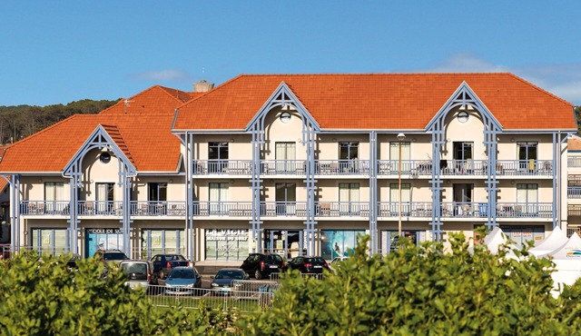Studio à 150m de la Plage | École de Surf