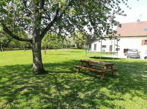 Studio à la campagne dans corps de ferme rénovée