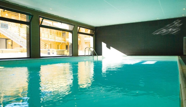 Studio à 20m des Télécabines | Piscine + Sauna