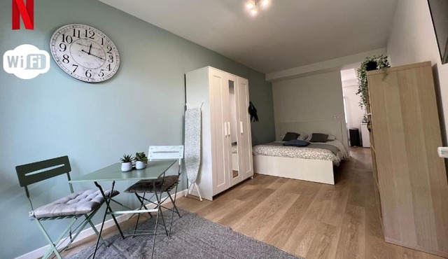 Studio à 550m de la gare (RER A)