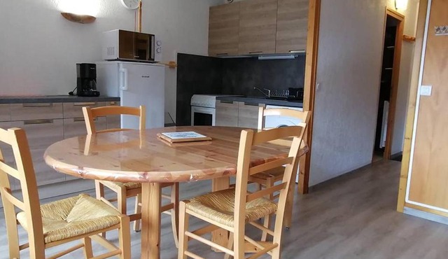 Studio à Saint-Jean-d'Aulps avec piscine privative - FR-1-573-89