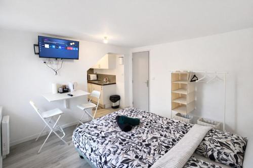 Studio Élie Cosy et lumineux, 5 min gare