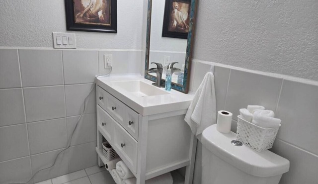 studio 1 bedroom 1 bathroom