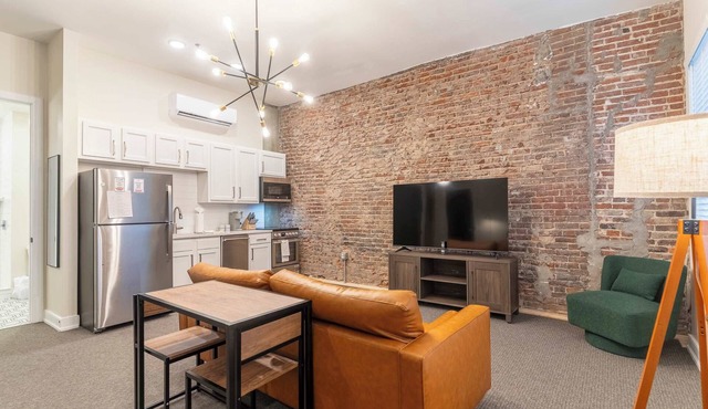 Studio, 1 Queen Bed at The St. Clair