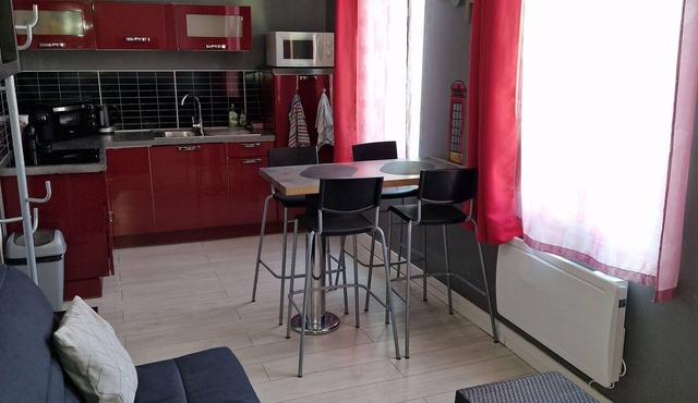 Studio 100m from the sea