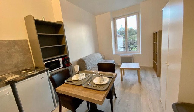 Studio 102 Immeuble persévérance