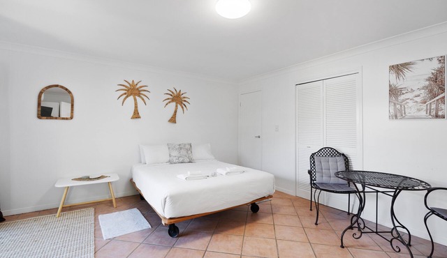 Studio 12 - Gorgeous, thoughtfully styled studio