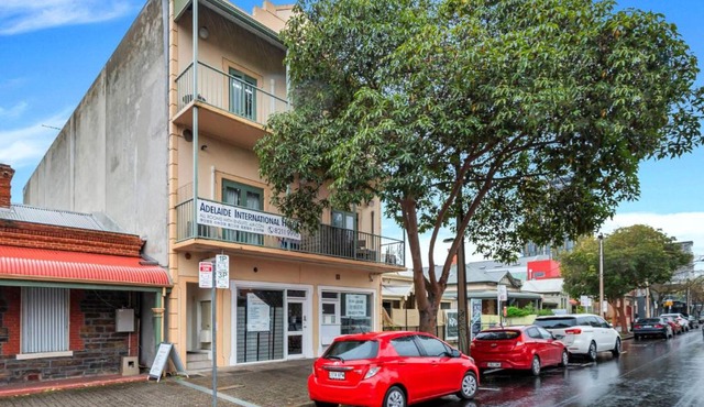 Studio 16 Wright Lodge