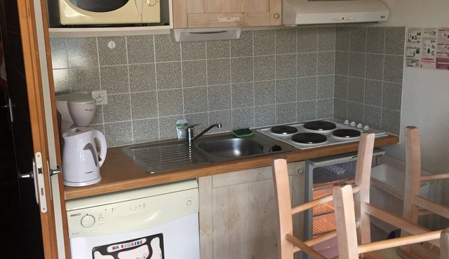 studio * 1st floor any comfort center of luz st sauveur