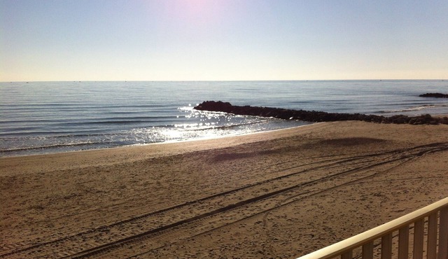 Studio 1st line on the sand at Palavas