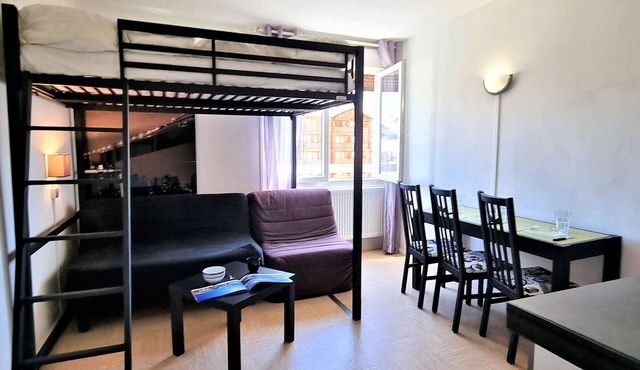 Studio 2/3 people, close to chairlift, Wifi, Parking