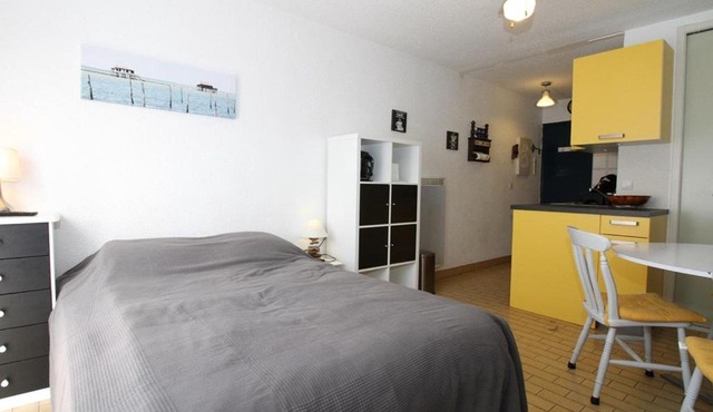 Studio 2* avec Balcon, Parking et Proche Thermes - Balaruc-les-Bains - FR-1-553-100