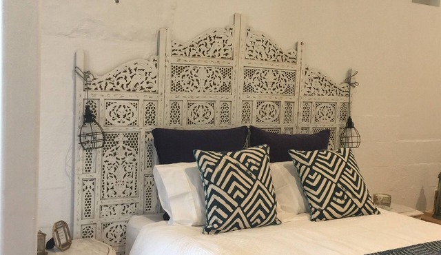 Studio 2 Beach Style is beachside at Sapphire Beach.